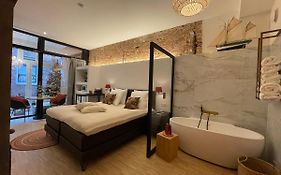B&B Tholen